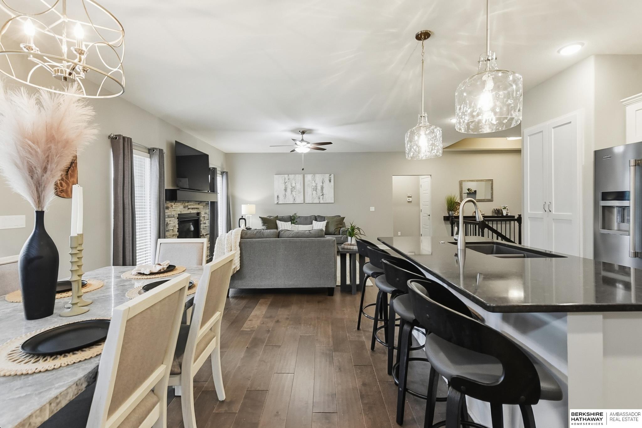 Omaha, Nebraska 68136, United States, 3 Bedrooms Bedrooms, ,3 BathroomsBathrooms,Residential,Active,248059