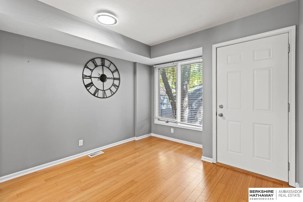 Lincoln, Nebraska 68512, United States, 3 Bedrooms Bedrooms, ,2 BathroomsBathrooms,Residential,Active,241555