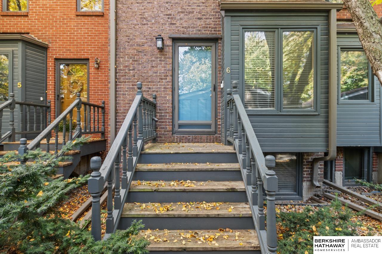 Lincoln, Nebraska 68512, United States, 3 Bedrooms Bedrooms, ,2 BathroomsBathrooms,Residential,Active,241555