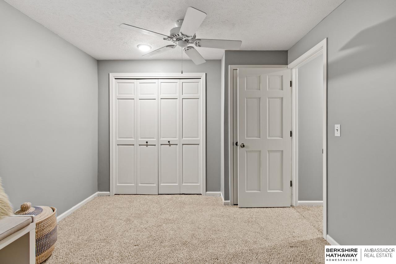 Lincoln, Nebraska 68512, United States, 3 Bedrooms Bedrooms, ,2 BathroomsBathrooms,Residential,Active,241555