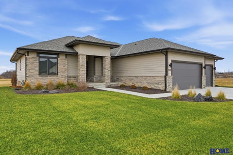Photo of 9833 S 42nd Street, Lincoln, NE 68516 (MLS # 22627603)