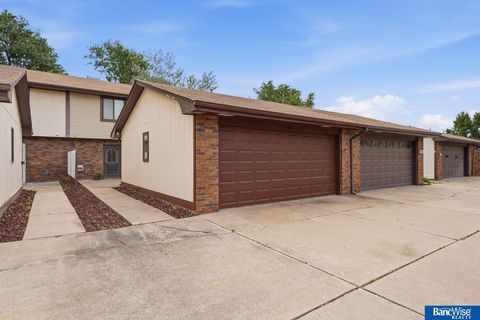 Photo of 300 N 75 Street, Lincoln, NE 68505 (MLS # 22614021)