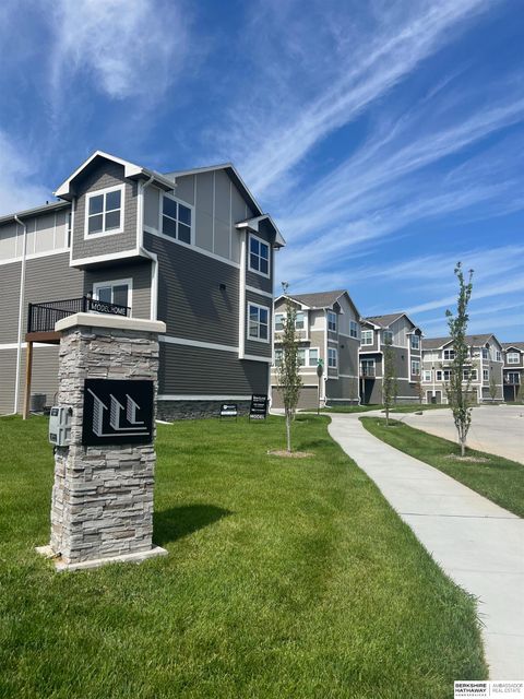 Photo of 5407 S 208 Court, Elkhorn, NE 68022 (MLS # 22535396)