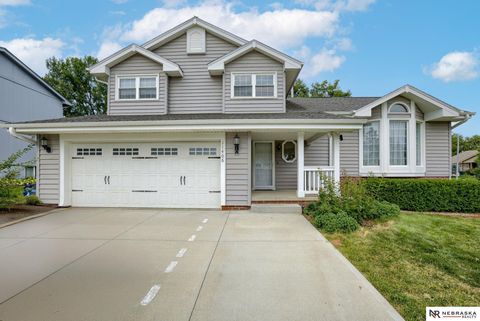 Photo of 11406 S 43rd Street, Bellevue, NE 68123 (MLS # 22619629)
