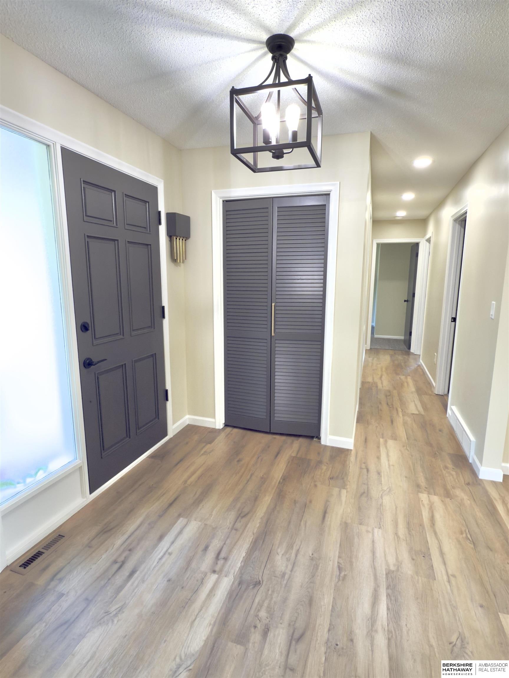 Council Bluffs, Iowa 51503, United States, 5 Bedrooms Bedrooms, ,4 BathroomsBathrooms,Residential,Active,197613