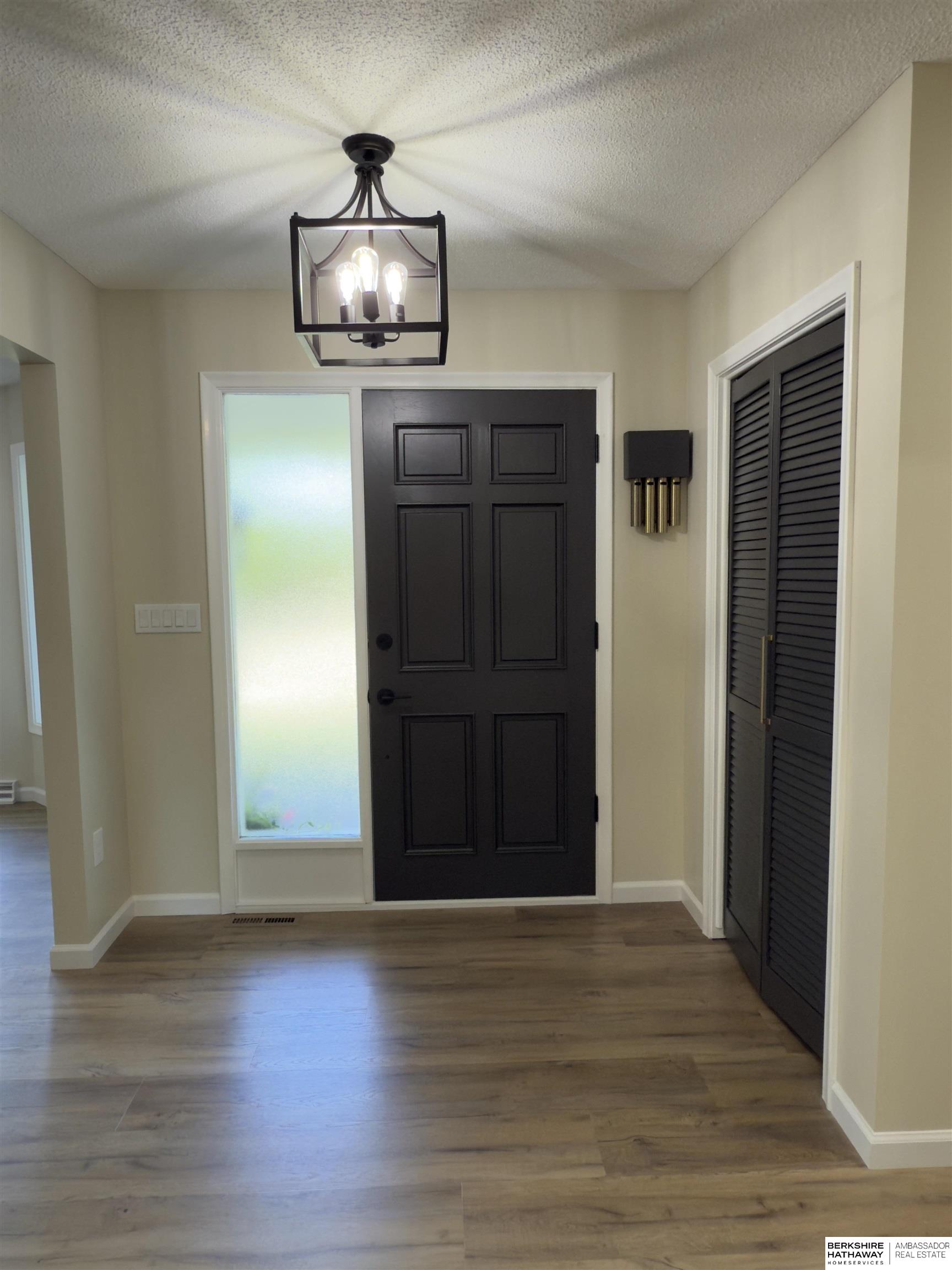 Council Bluffs, Iowa 51503, United States, 5 Bedrooms Bedrooms, ,4 BathroomsBathrooms,Residential,Active,197613