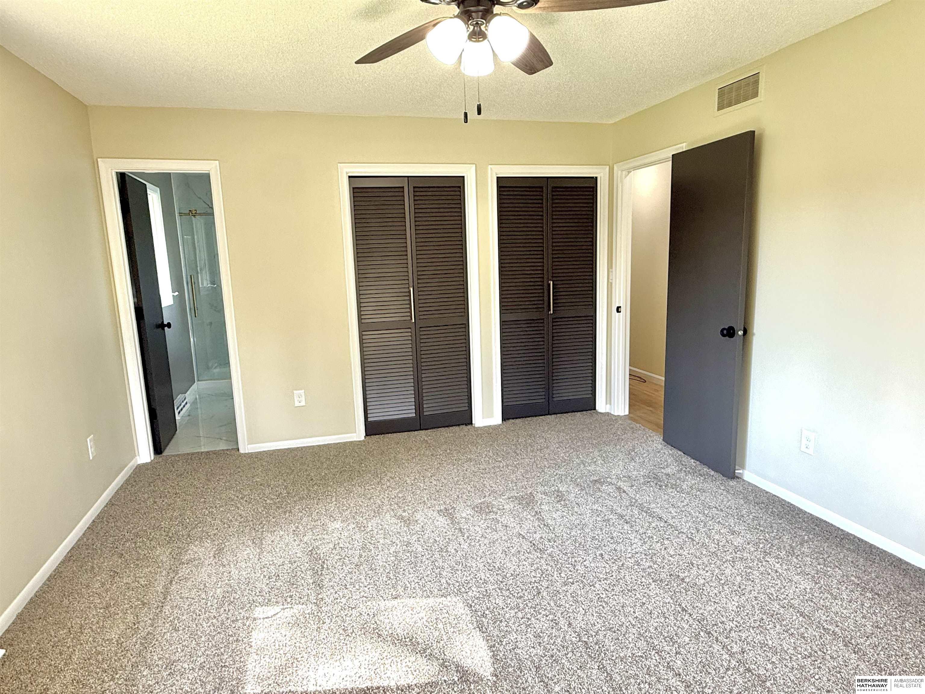 Council Bluffs, Iowa 51503, United States, 5 Bedrooms Bedrooms, ,4 BathroomsBathrooms,Residential,Active,197613