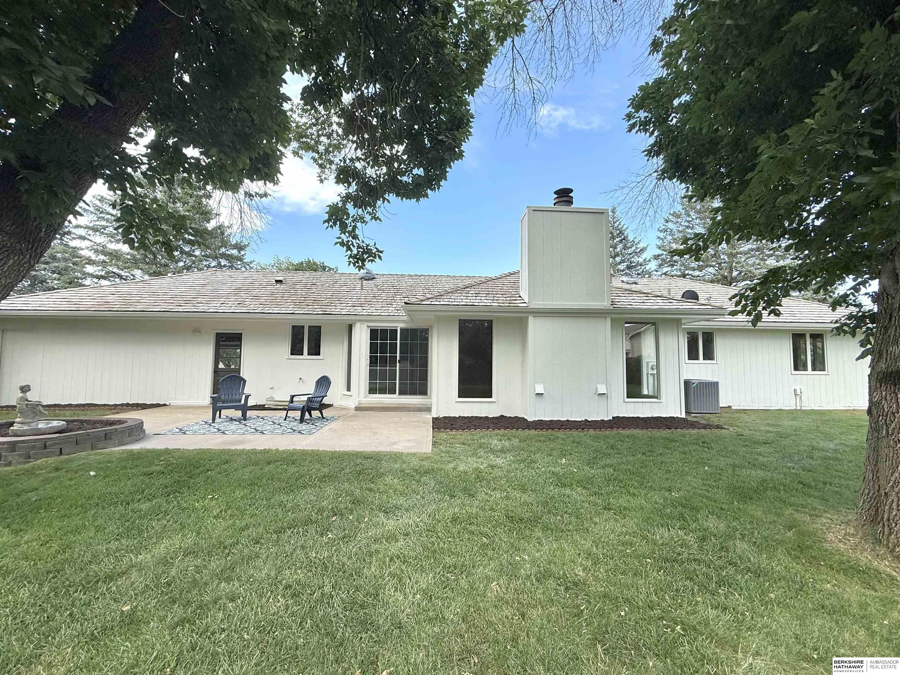 Council Bluffs, Iowa 51503, United States, 5 Bedrooms Bedrooms, ,4 BathroomsBathrooms,Residential,Active,197613