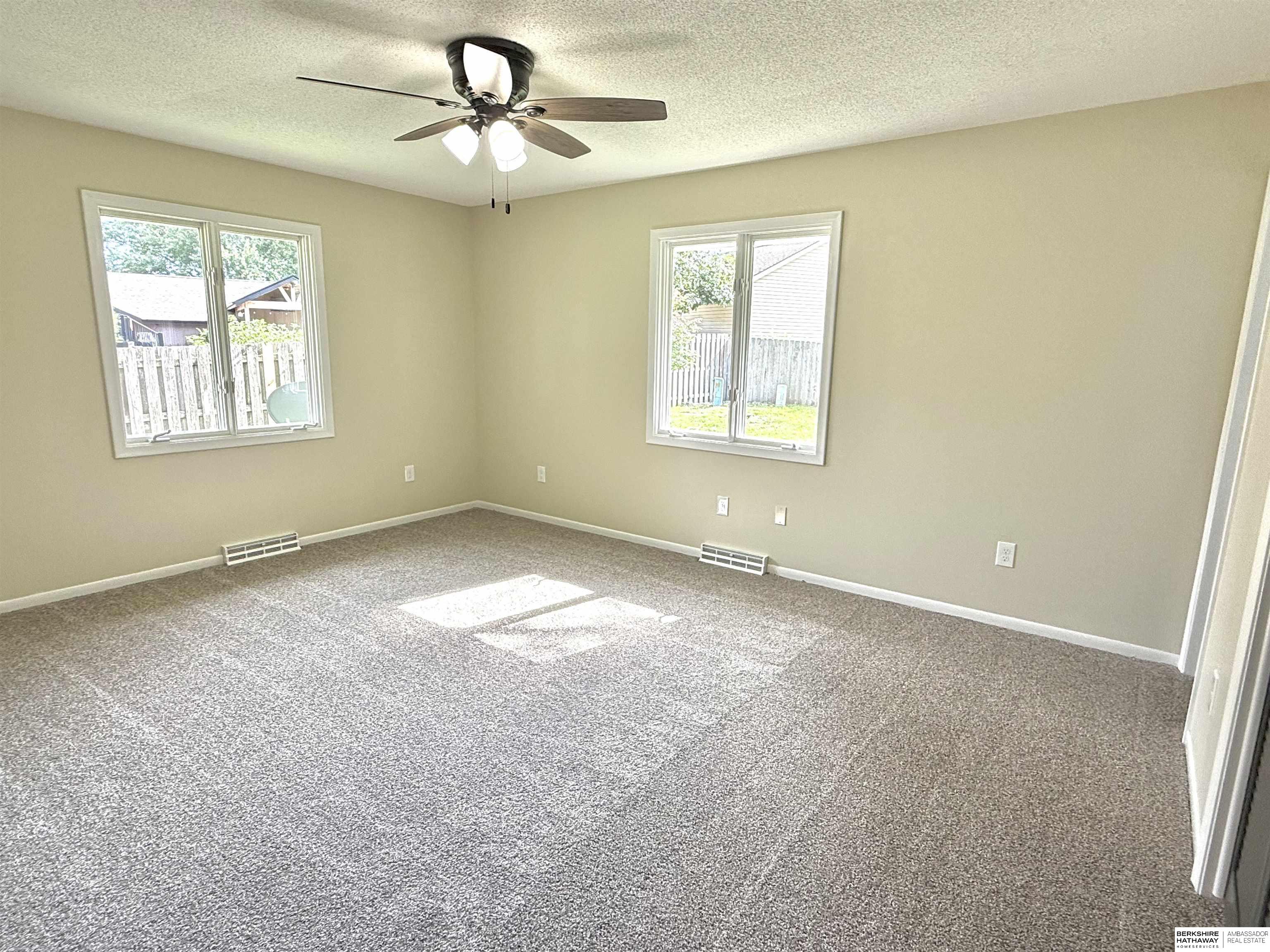 Council Bluffs, Iowa 51503, United States, 5 Bedrooms Bedrooms, ,4 BathroomsBathrooms,Residential,Active,197613