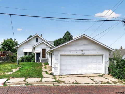 Photo of 1507 Pasadena Avenue, Omaha, NE 68107 (MLS # 22618749)