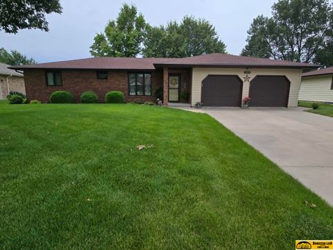 Photo of 319 N 26th Street, Beatrice, NE 68310 (MLS # 22617948)