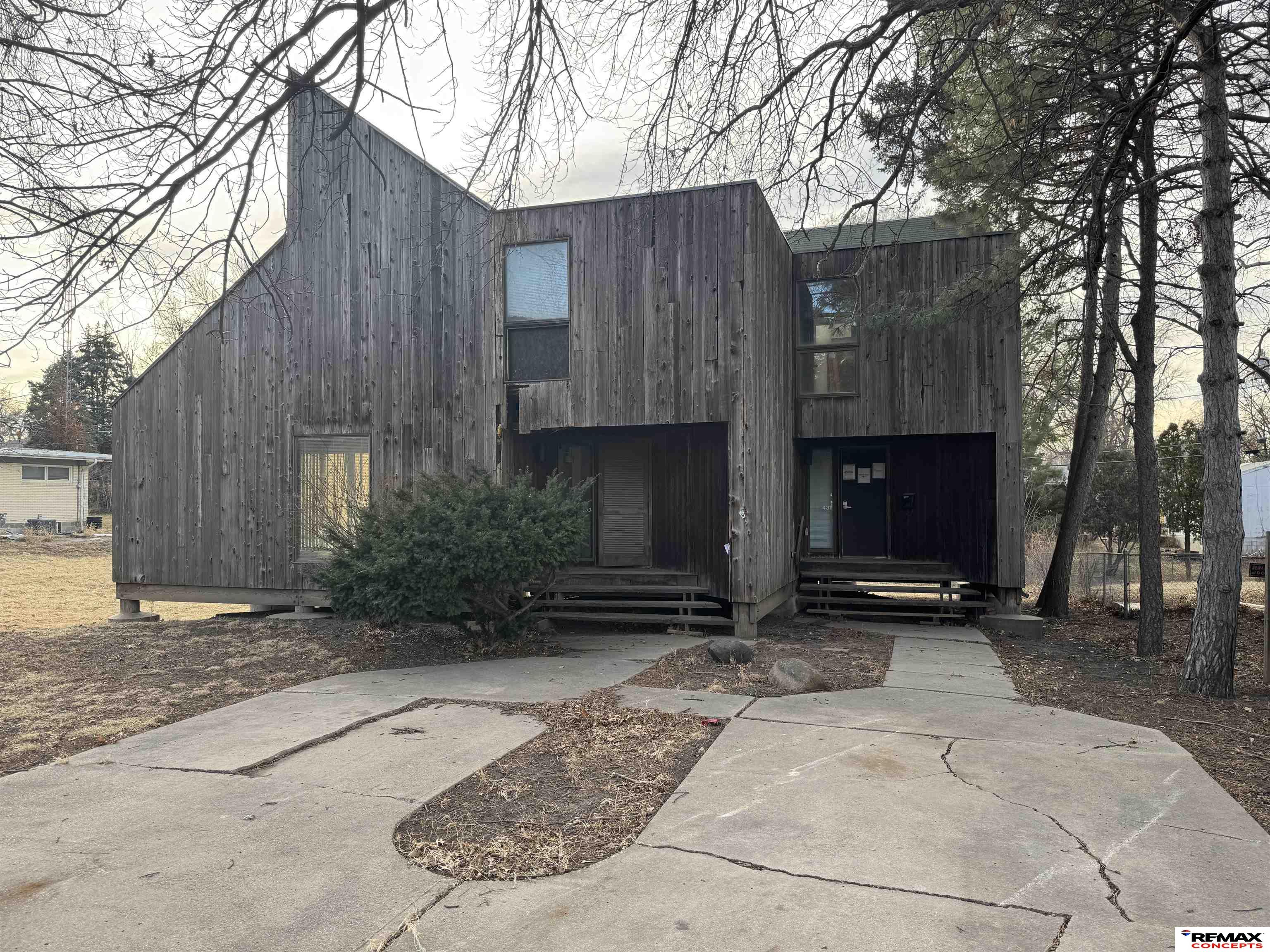 Photo 1 of 26 — 431 S 40th Street, Lincoln, NE 68510