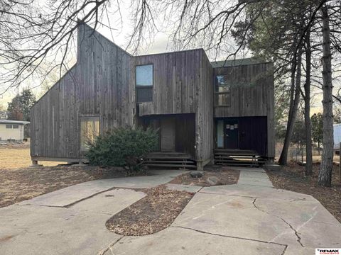 Photo of 431 S 40th Street, Lincoln, NE 68510 (MLS # 22603758)