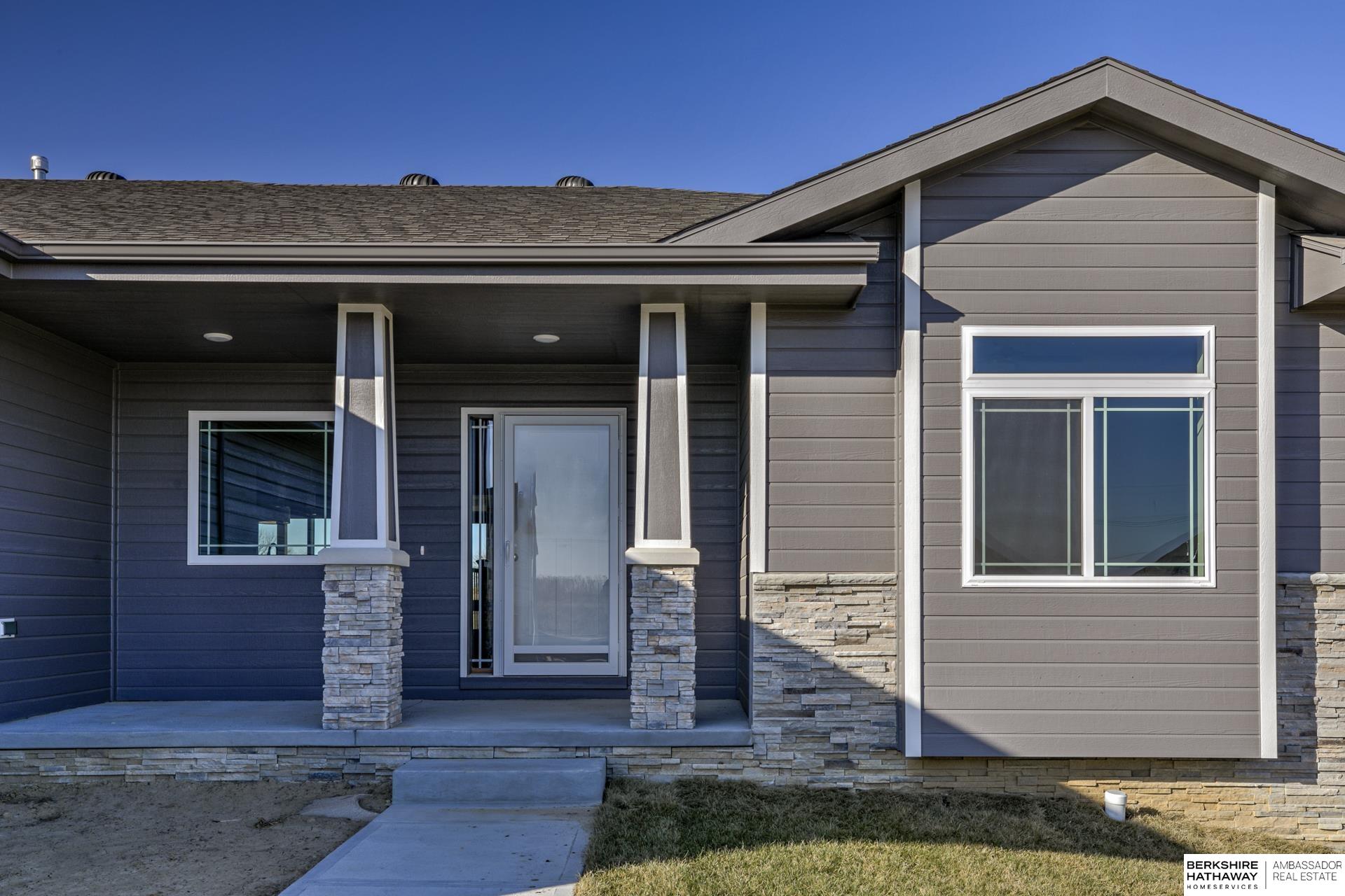 Omaha, Nebraska 68116, United States, 3 Bedrooms Bedrooms, ,2 BathroomsBathrooms,Residential,Pending,167190