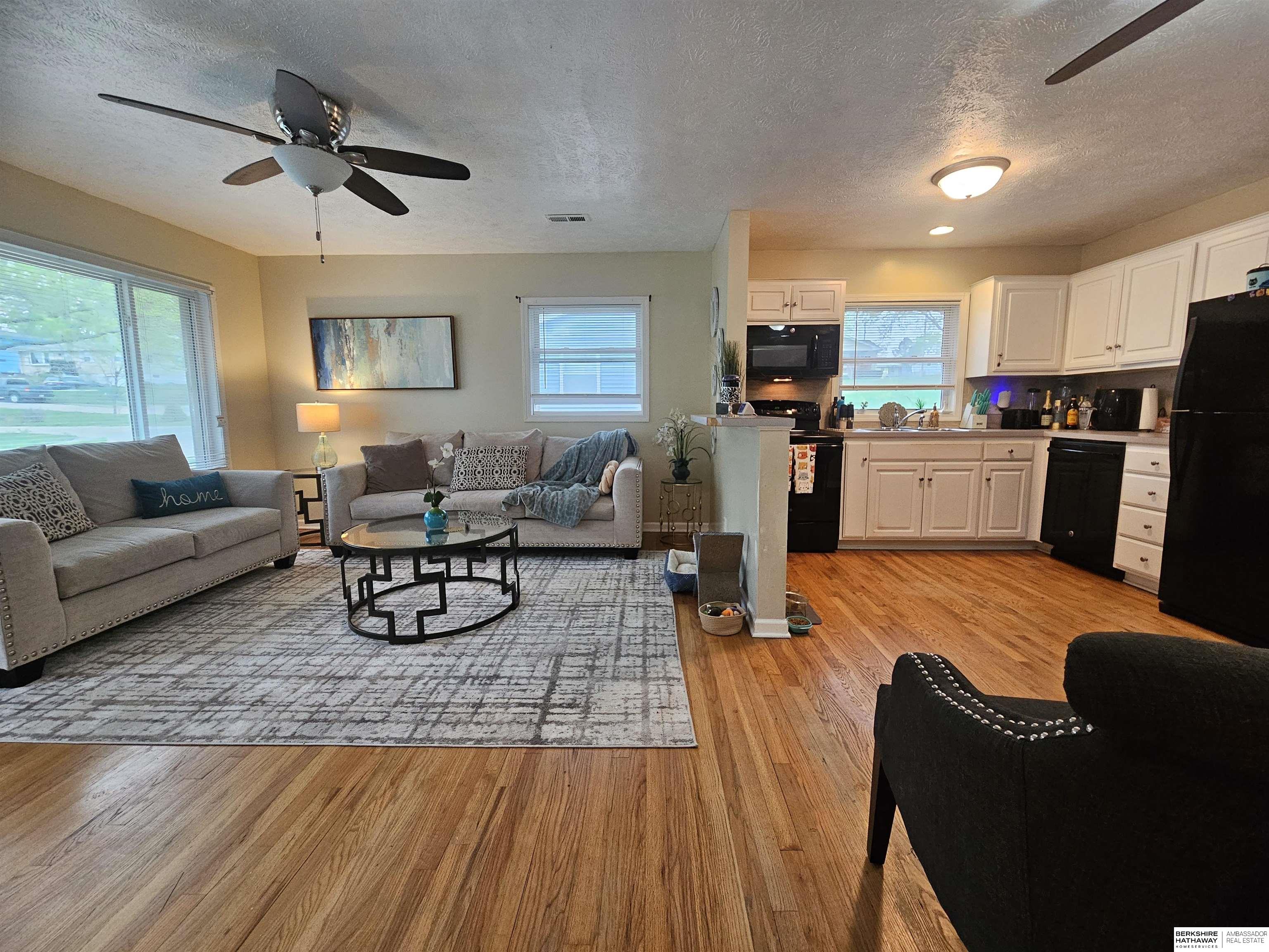 Omaha, Nebraska 68104, United States, 3 Bedrooms Bedrooms, ,2 BathroomsBathrooms,Residential,Pending,116467