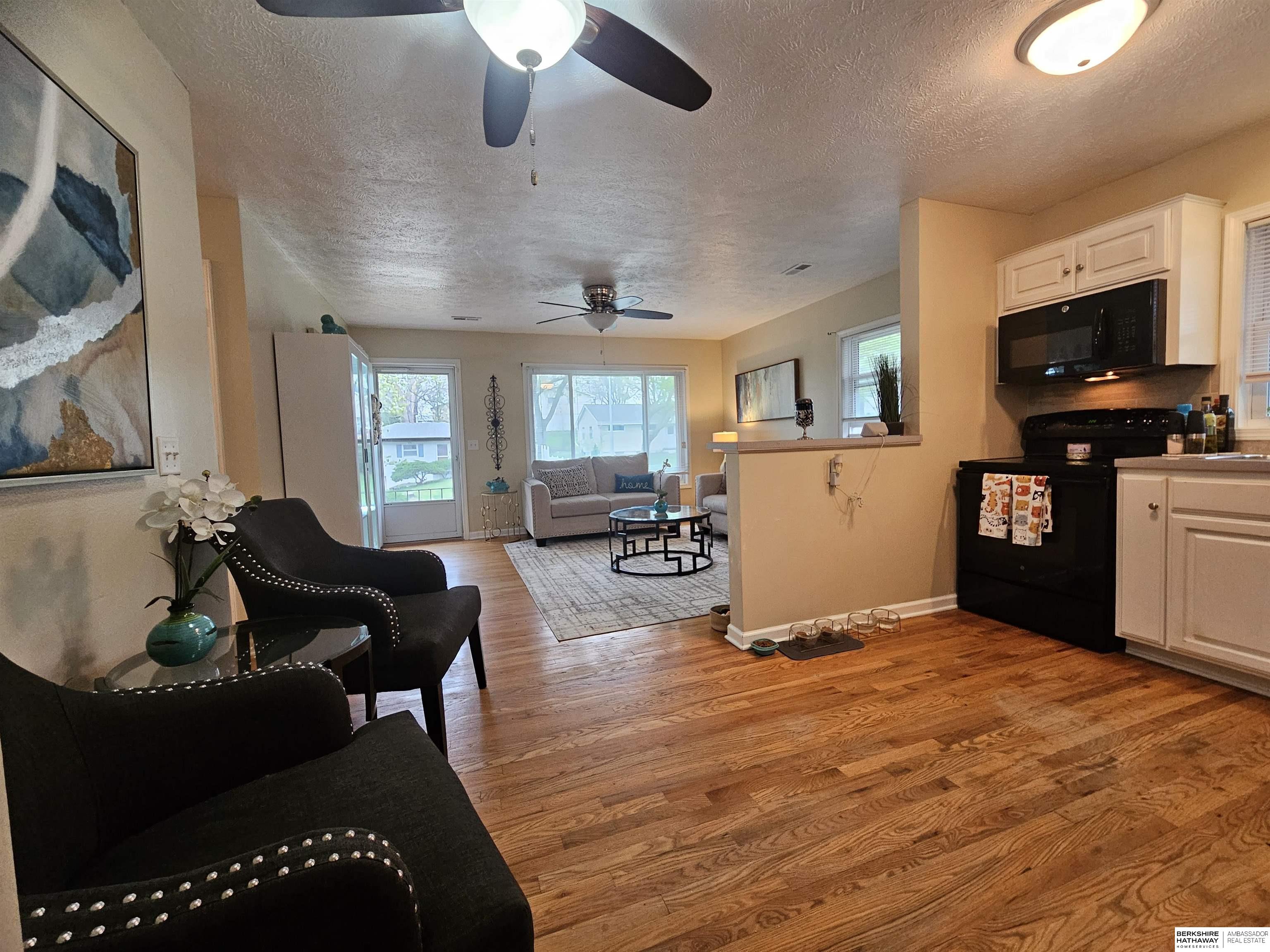 Omaha, Nebraska 68104, United States, 3 Bedrooms Bedrooms, ,2 BathroomsBathrooms,Residential,Pending,116467