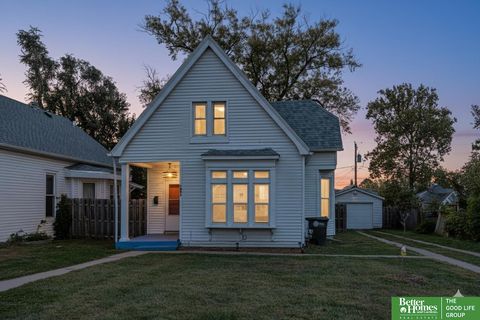 Photo of 2043 N 48 Avenue, Omaha, NE 68104 (MLS # 22531107) Photo of 2043 N 48 Avenue, Omaha, NE 68104 (MLS # 22531107)