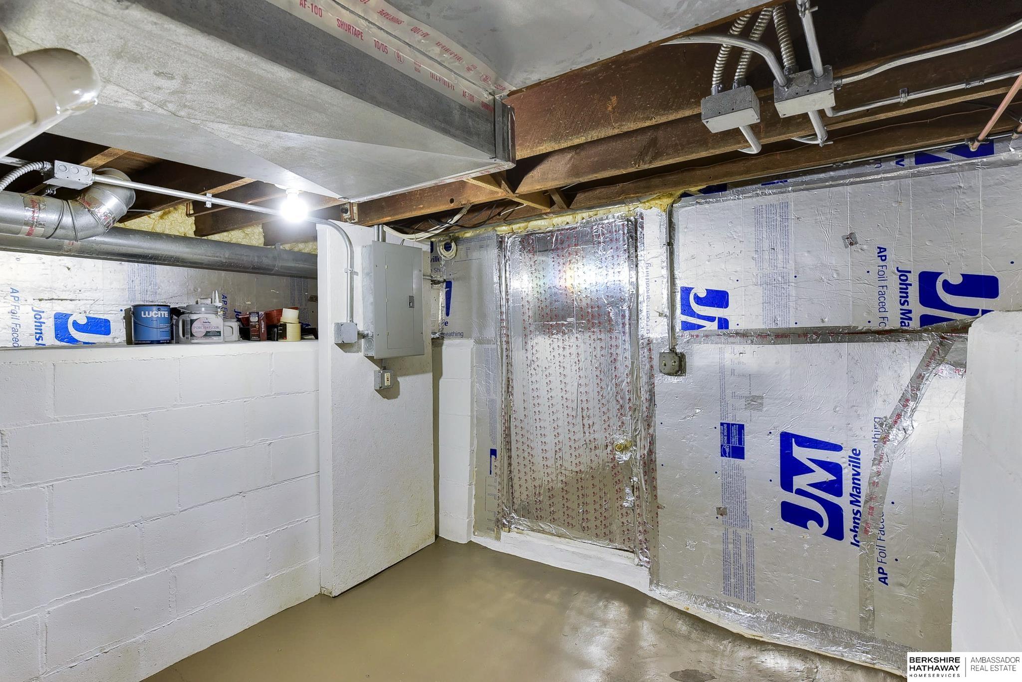 Omaha, Nebraska 68105, United States, 1 Bedroom Bedrooms, ,1 BathroomBathrooms,Residential,Active,124721