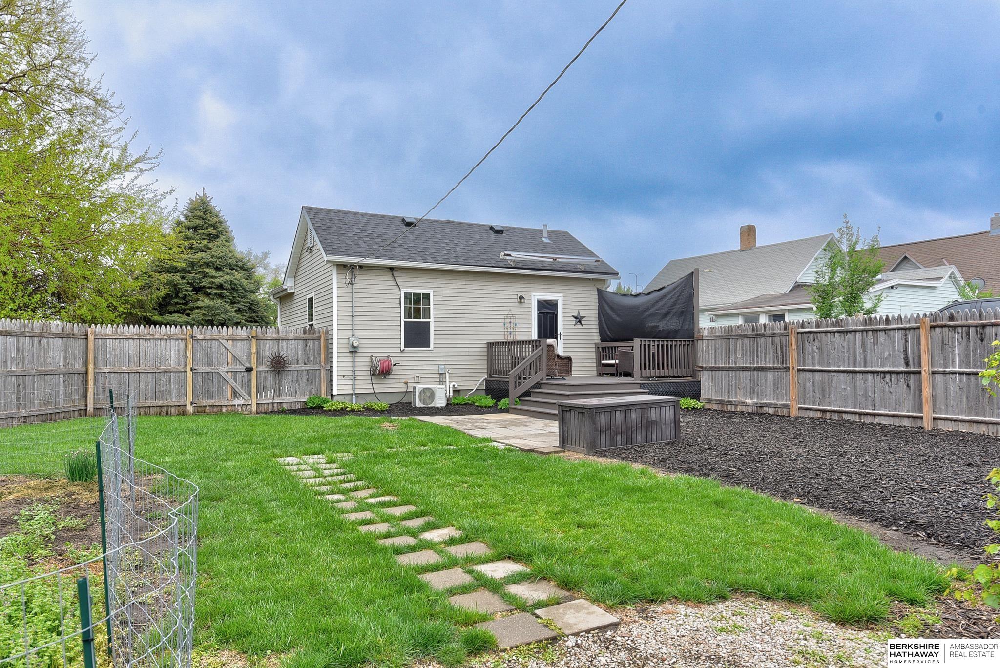 Omaha, Nebraska 68105, United States, 1 Bedroom Bedrooms, ,1 BathroomBathrooms,Residential,Active,124721