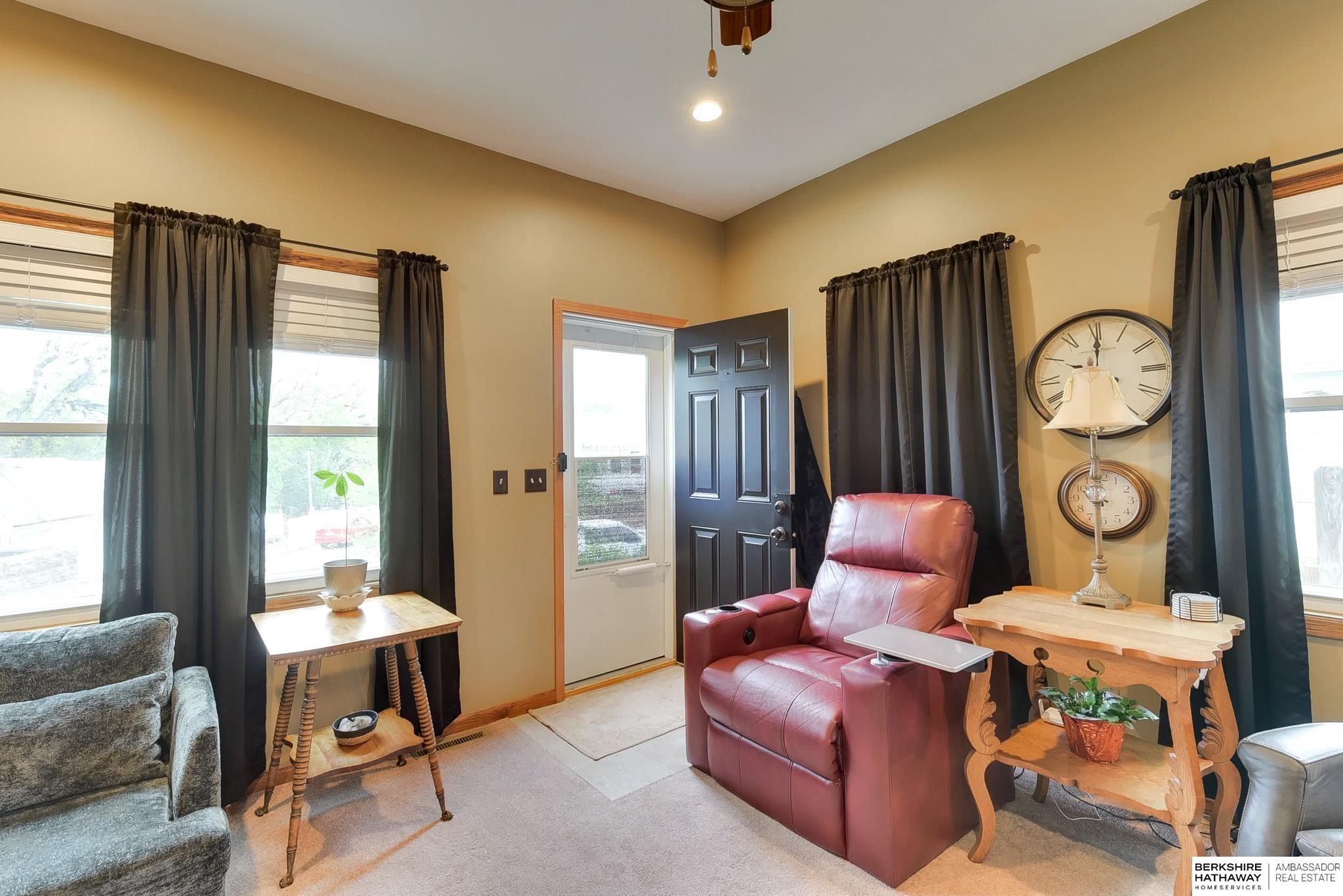 Omaha, Nebraska 68105, United States, 1 Bedroom Bedrooms, ,1 BathroomBathrooms,Residential,Active,124721