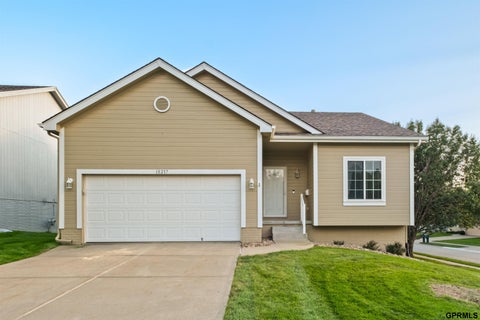 Photo of 18217 Gertrude Street, Omaha, NE 68136 (MLS # 22627183)