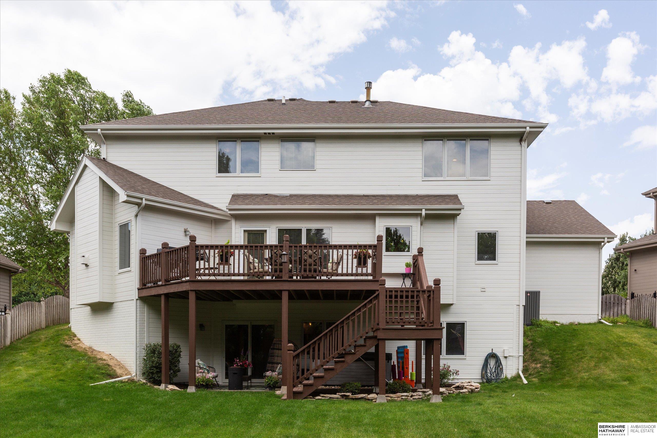 Omaha, Nebraska 68130, United States, 4 Bedrooms Bedrooms, ,4 BathroomsBathrooms,Residential,Active,171233