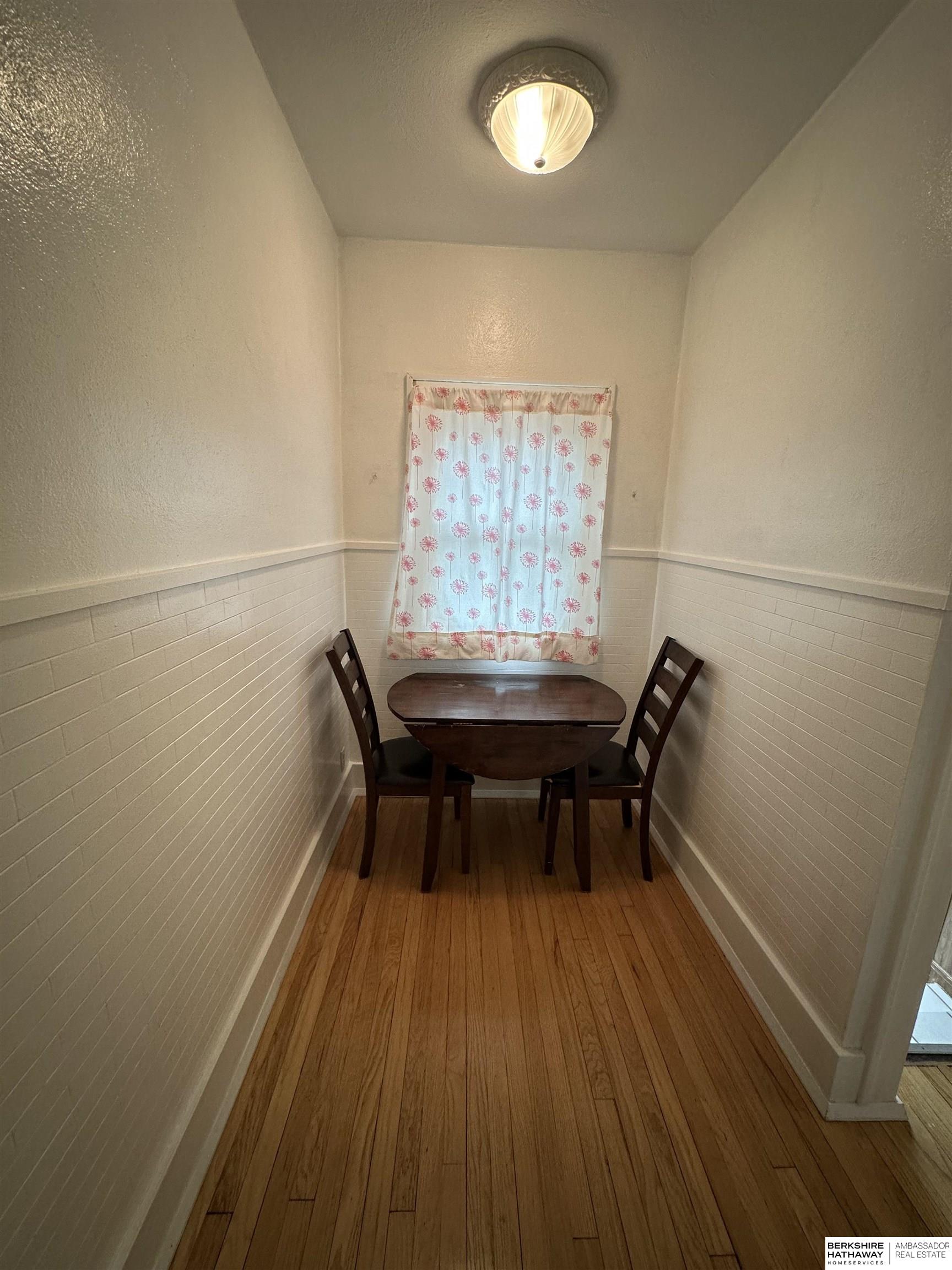 Bellevue, Nebraska 68005, United States, 2 Bedrooms Bedrooms, ,1 BathroomBathrooms,Residential,Pending,136920