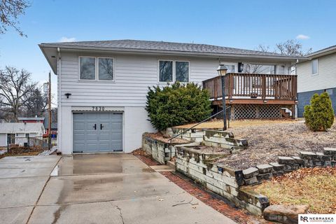 Photo of 7630 Nina Street, Omaha, NE 68124 (MLS # 22601050)