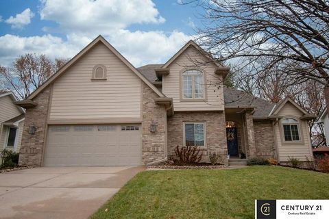 Photo of 10218 Y Street, Omaha, NE 68127 (MLS # 22533884)