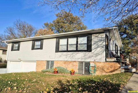 Photo of 1622 Central Avenue, Auburn, NE 68305 (MLS # 22613201)