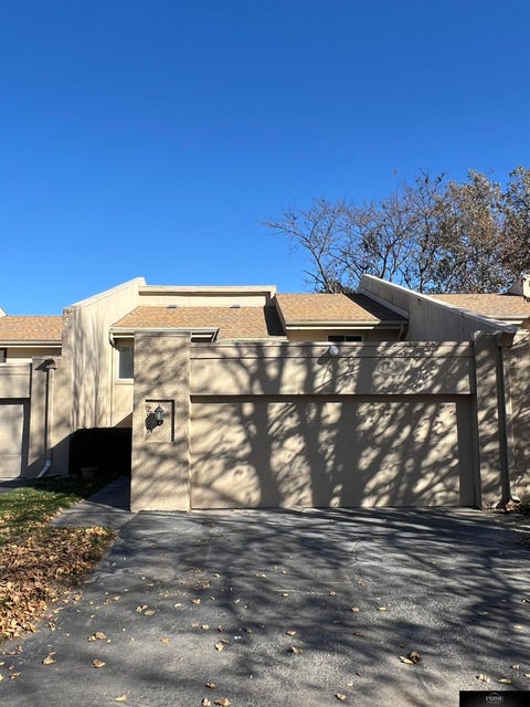 Photo of 2909 S 160 Plaza, Omaha, NE 68130 (MLS # 22615447)