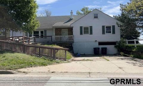 Photo of 3107 S 52nd Street, Omaha, NE 68106 (MLS # 22614062)