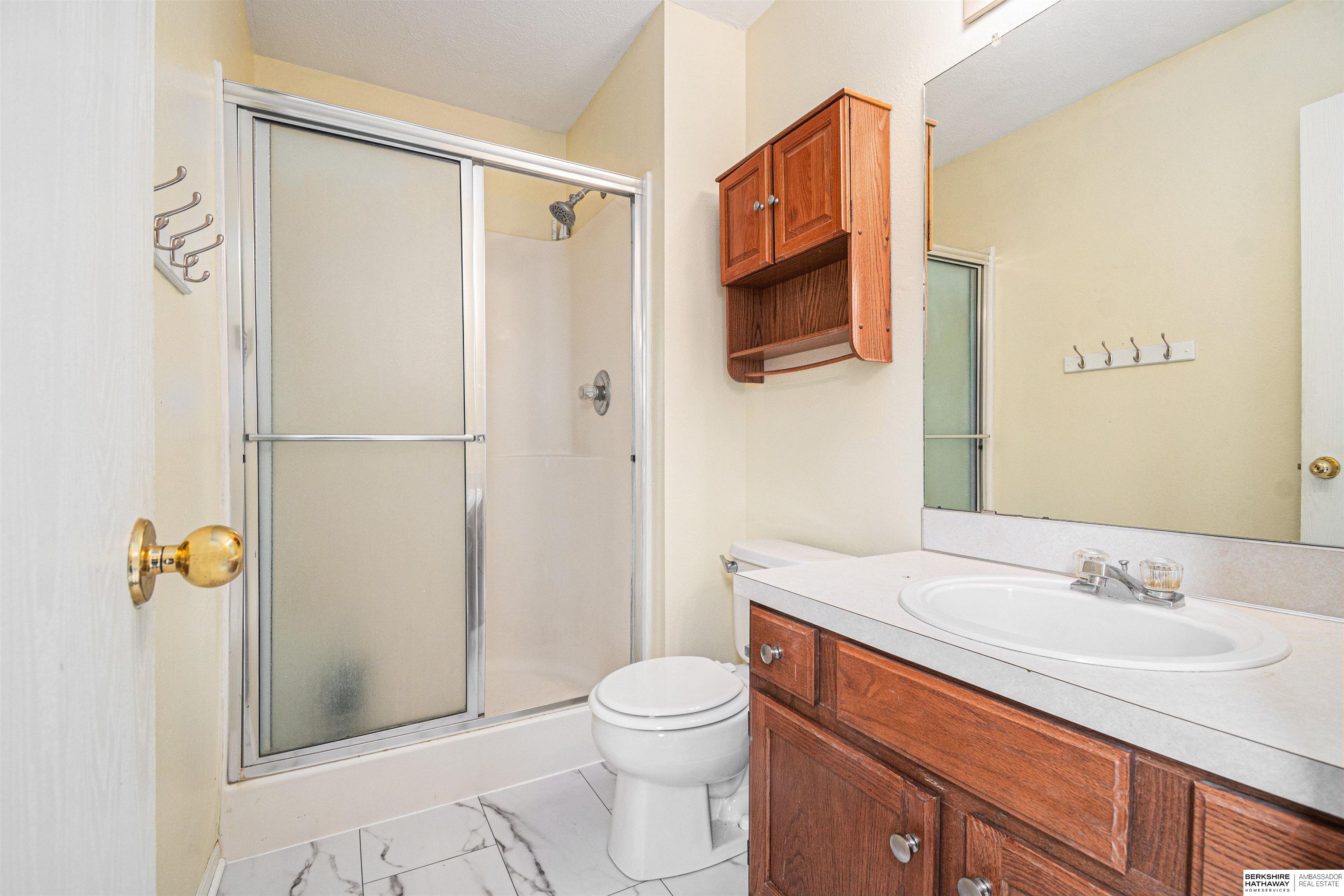 Papillion, Nebraska 68133, United States, 3 Bedrooms Bedrooms, ,2 BathroomsBathrooms,Residential,Pending,154997