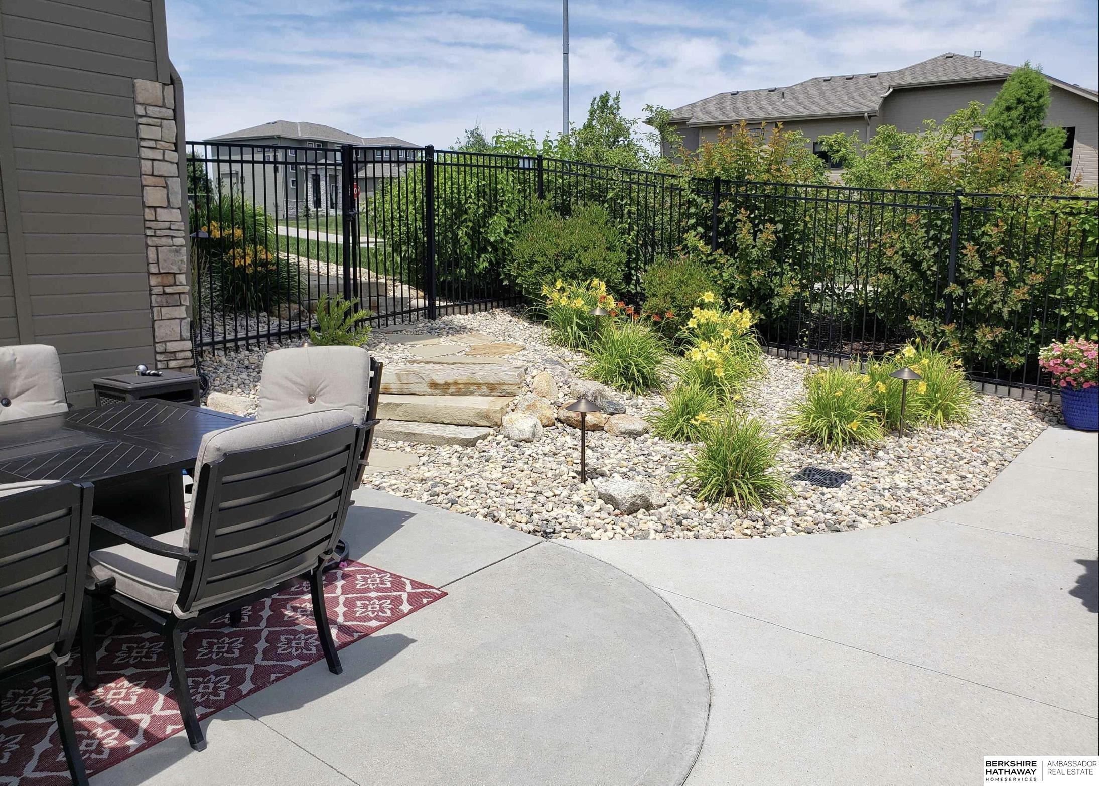 Elkhorn, Nebraska 68022, United States, 6 Bedrooms Bedrooms, ,5 BathroomsBathrooms,Residential,Active,101470