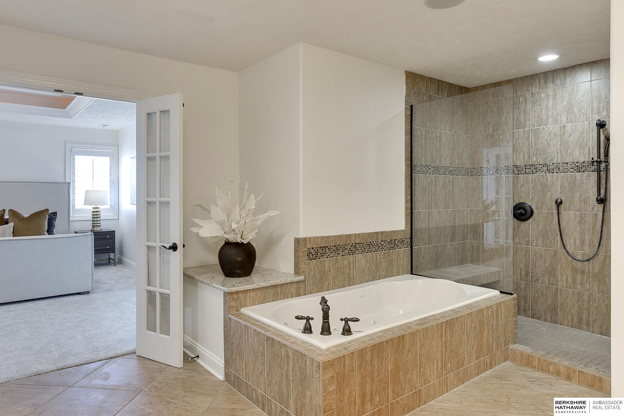 Elkhorn, Nebraska 68022, United States, 6 Bedrooms Bedrooms, ,5 BathroomsBathrooms,Residential,Active,101470