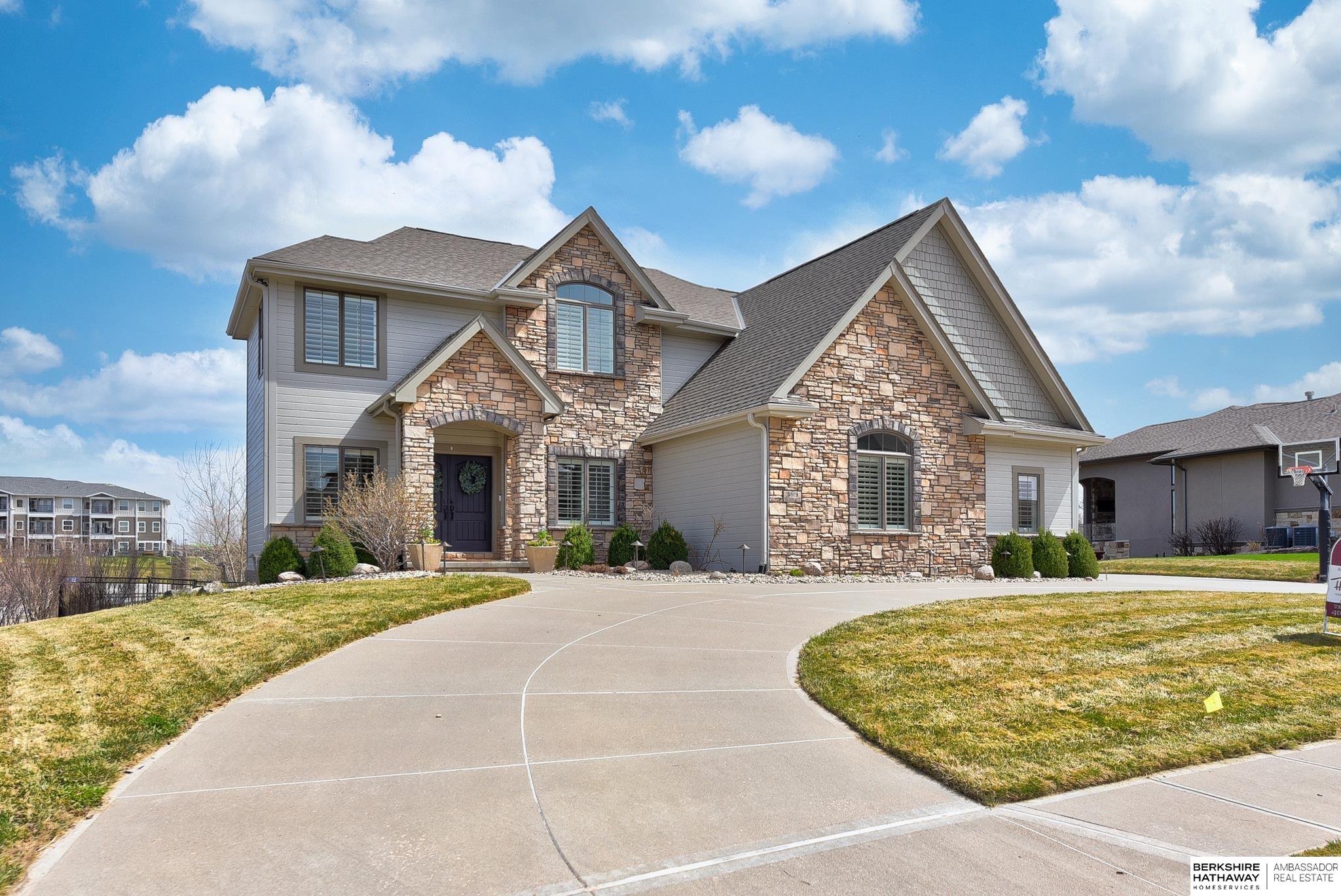 Elkhorn, Nebraska 68022, United States, 6 Bedrooms Bedrooms, ,5 BathroomsBathrooms,Residential,Active,101470