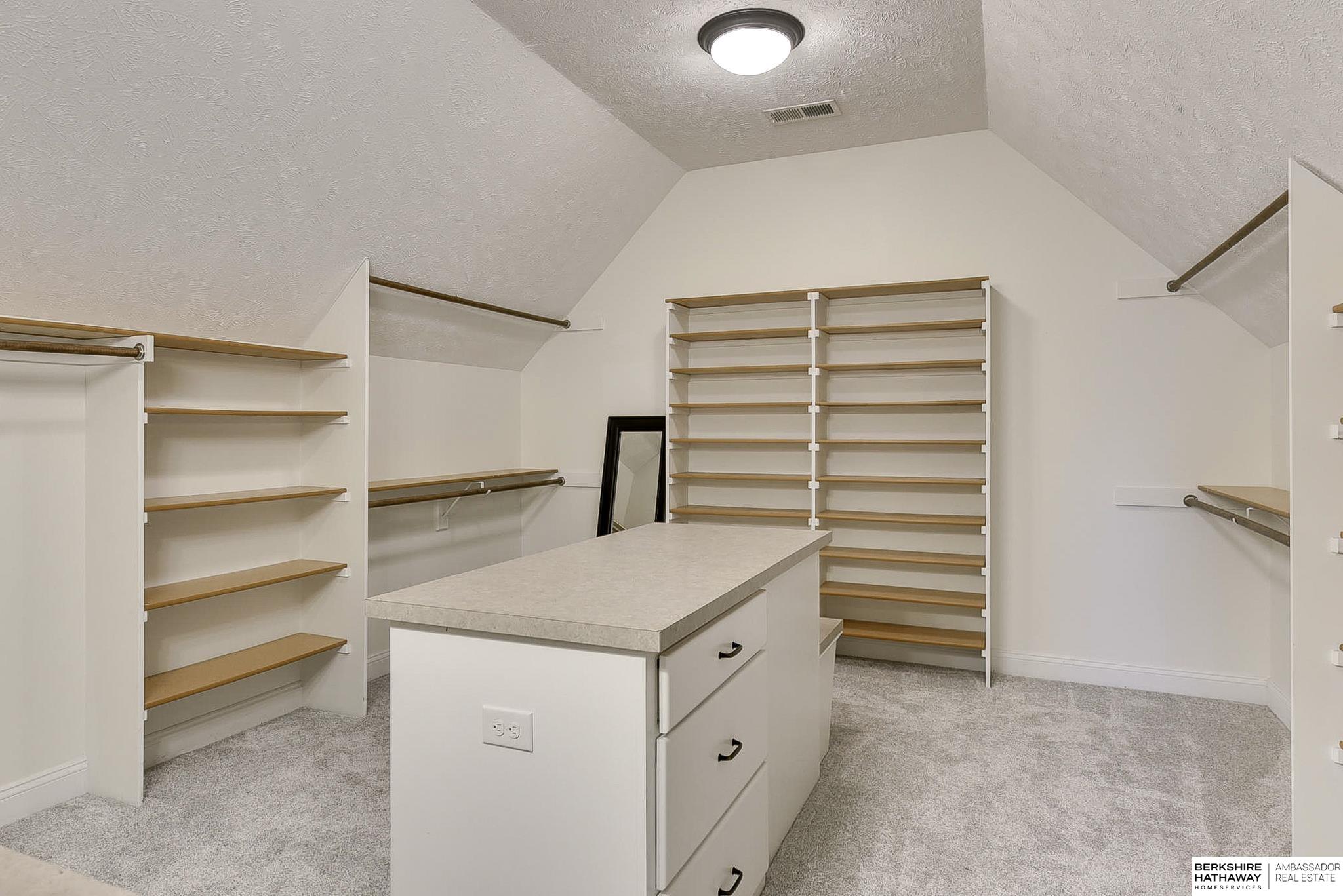 Elkhorn, Nebraska 68022, United States, 6 Bedrooms Bedrooms, ,5 BathroomsBathrooms,Residential,Active,101470