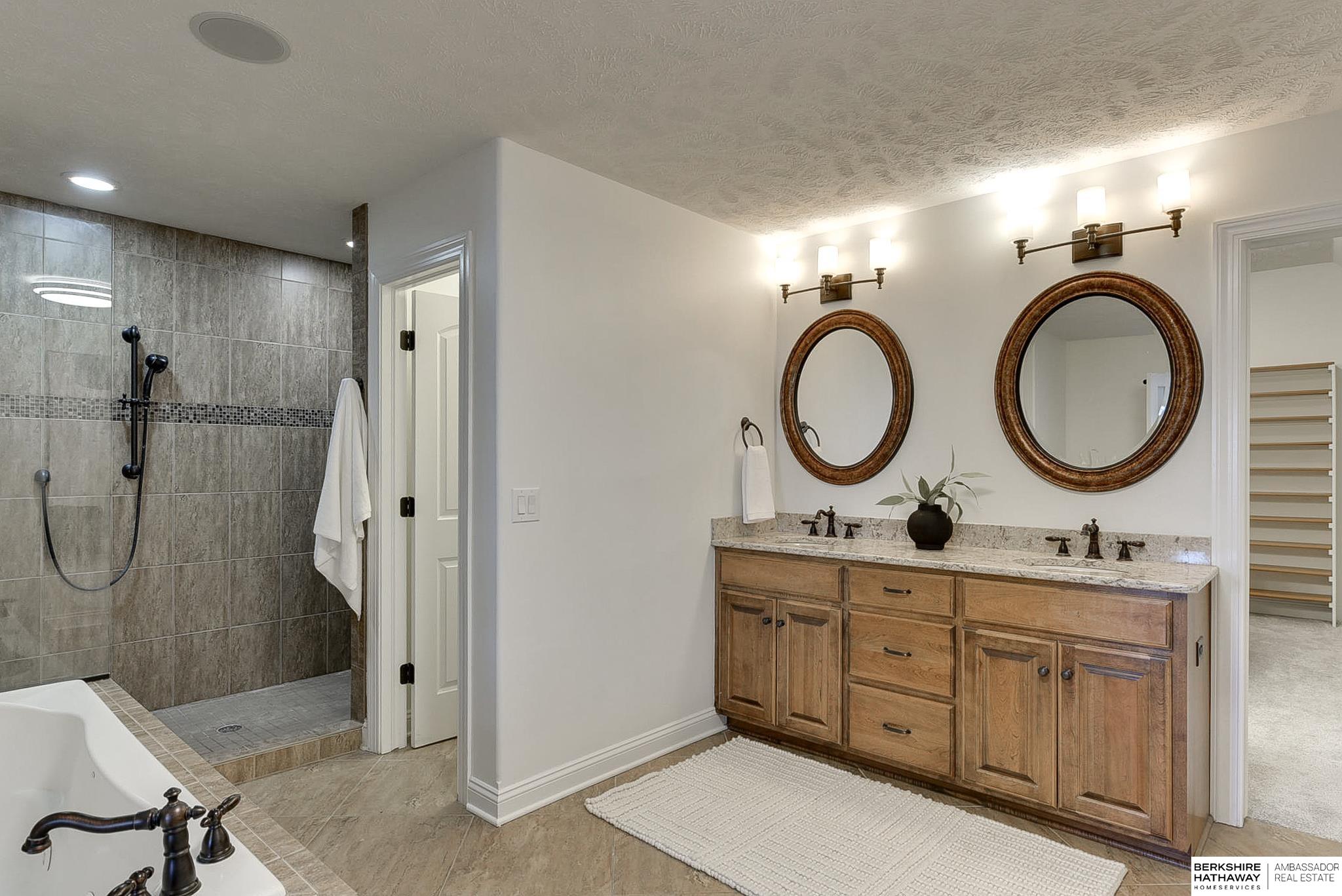 Elkhorn, Nebraska 68022, United States, 6 Bedrooms Bedrooms, ,5 BathroomsBathrooms,Residential,Active,101470