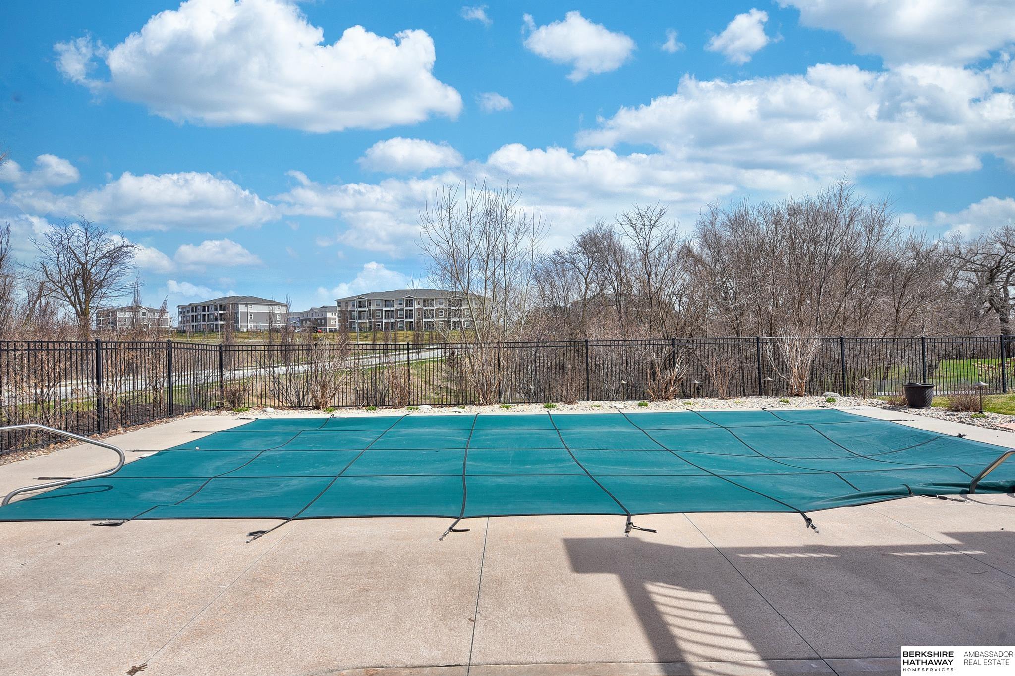 Elkhorn, Nebraska 68022, United States, 6 Bedrooms Bedrooms, ,5 BathroomsBathrooms,Residential,Active,101470