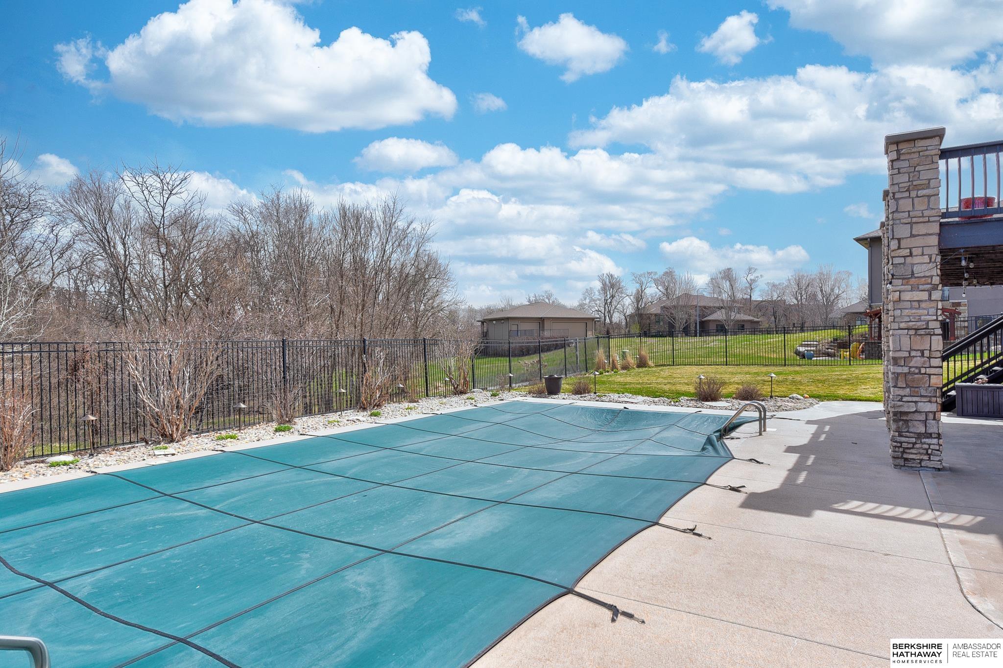 Elkhorn, Nebraska 68022, United States, 6 Bedrooms Bedrooms, ,5 BathroomsBathrooms,Residential,Active,101470