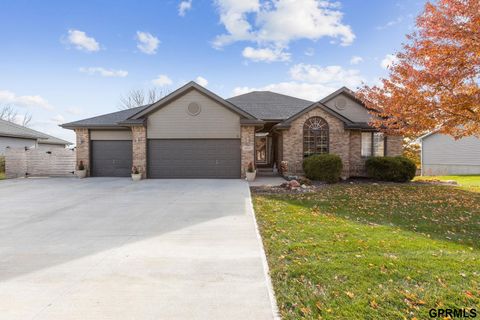 Photo of 18925 Chandler Street, Omaha, NE 68136 (MLS # 22532735)