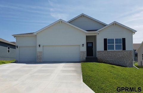 Photo of 9106 S 65TH Street, Papillion, NE 68157 (MLS # 22526700)
