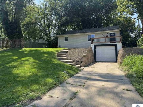 Photo of 5010 N 38 Street, Omaha, NE 68111 (MLS # 22526559)