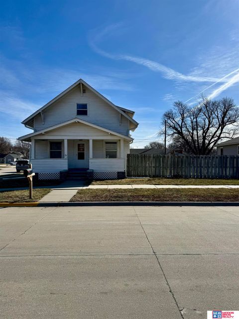 Photo of 130 N Nebraska Avenue, York, NE 68467 (MLS # 22606873)