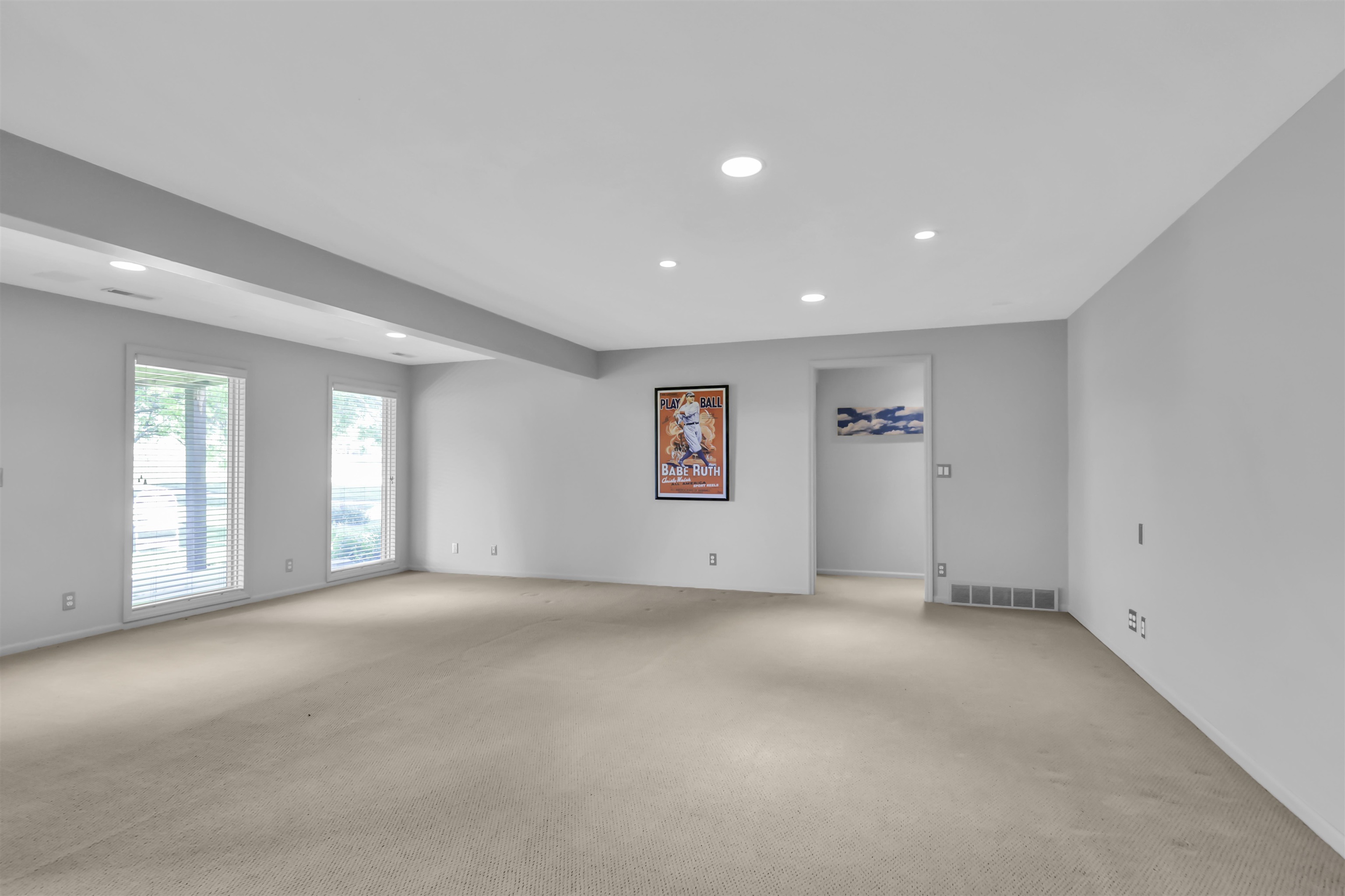 Omaha, Nebraska 68164, United States, 3 Bedrooms Bedrooms, ,2 BathroomsBathrooms,Residential,Pending,133798