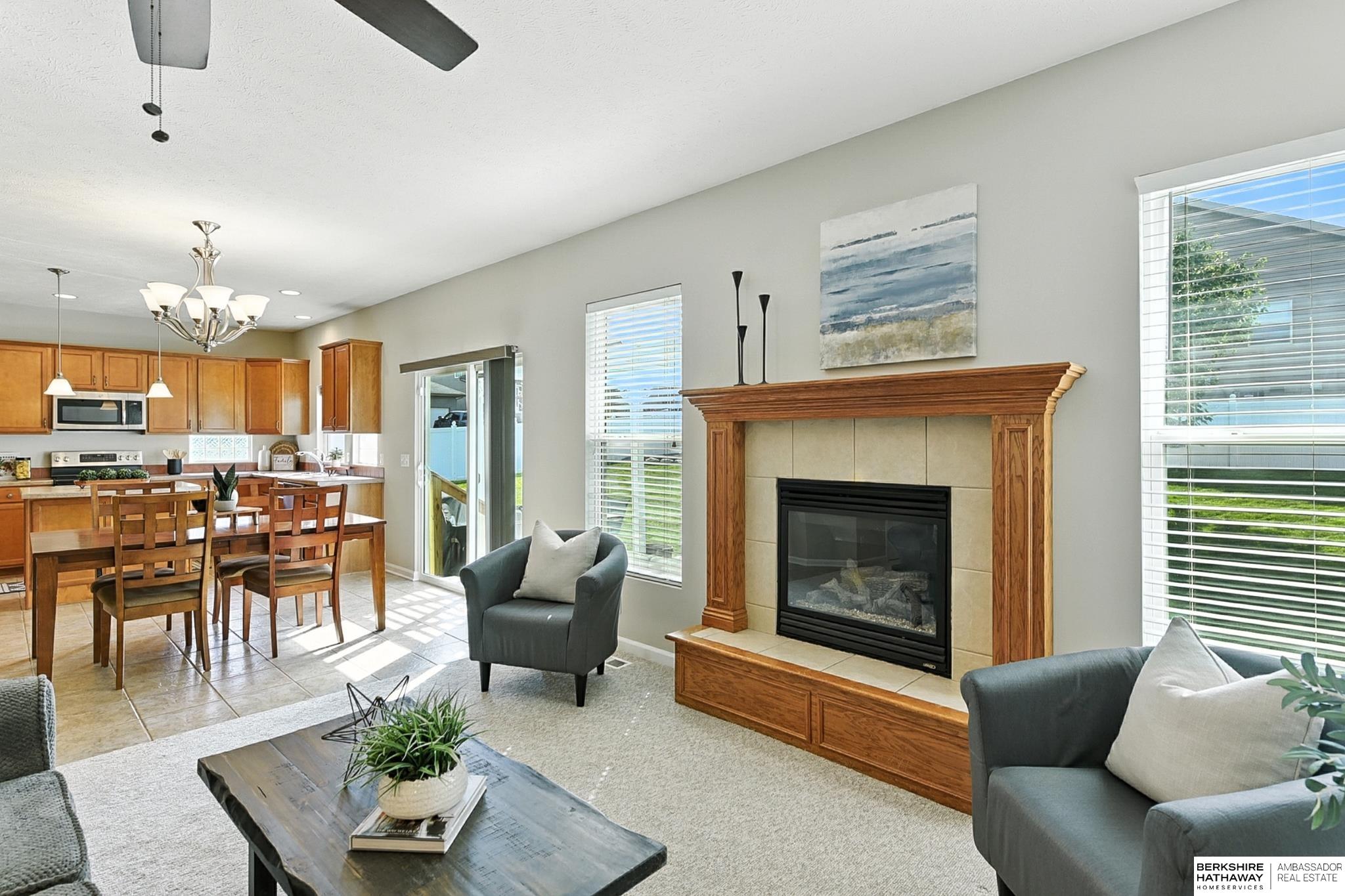 Omaha, Nebraska 68136, United States, 4 Bedrooms Bedrooms, ,3 BathroomsBathrooms,Residential,Pending,199051