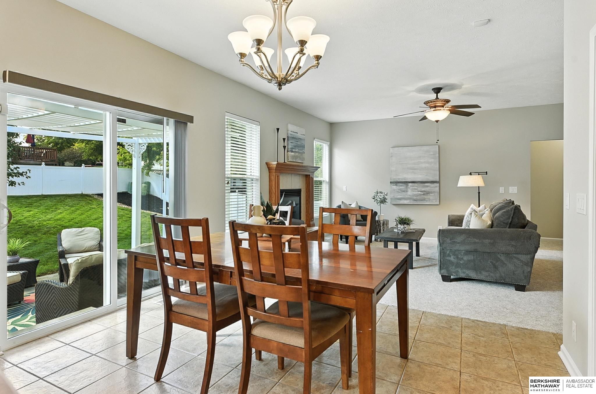 Omaha, Nebraska 68136, United States, 4 Bedrooms Bedrooms, ,3 BathroomsBathrooms,Residential,Pending,199051