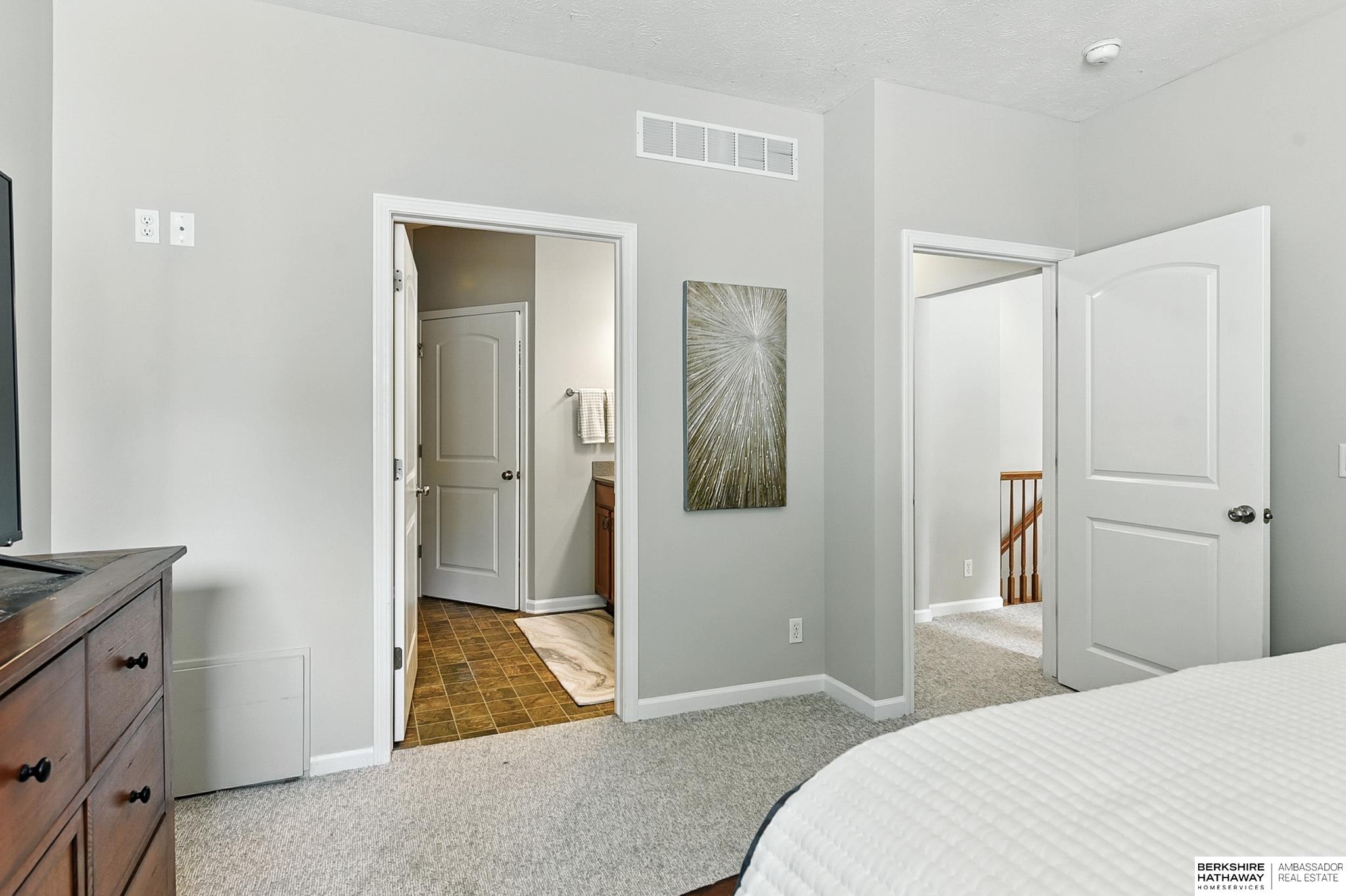 Omaha, Nebraska 68136, United States, 4 Bedrooms Bedrooms, ,3 BathroomsBathrooms,Residential,Pending,199051