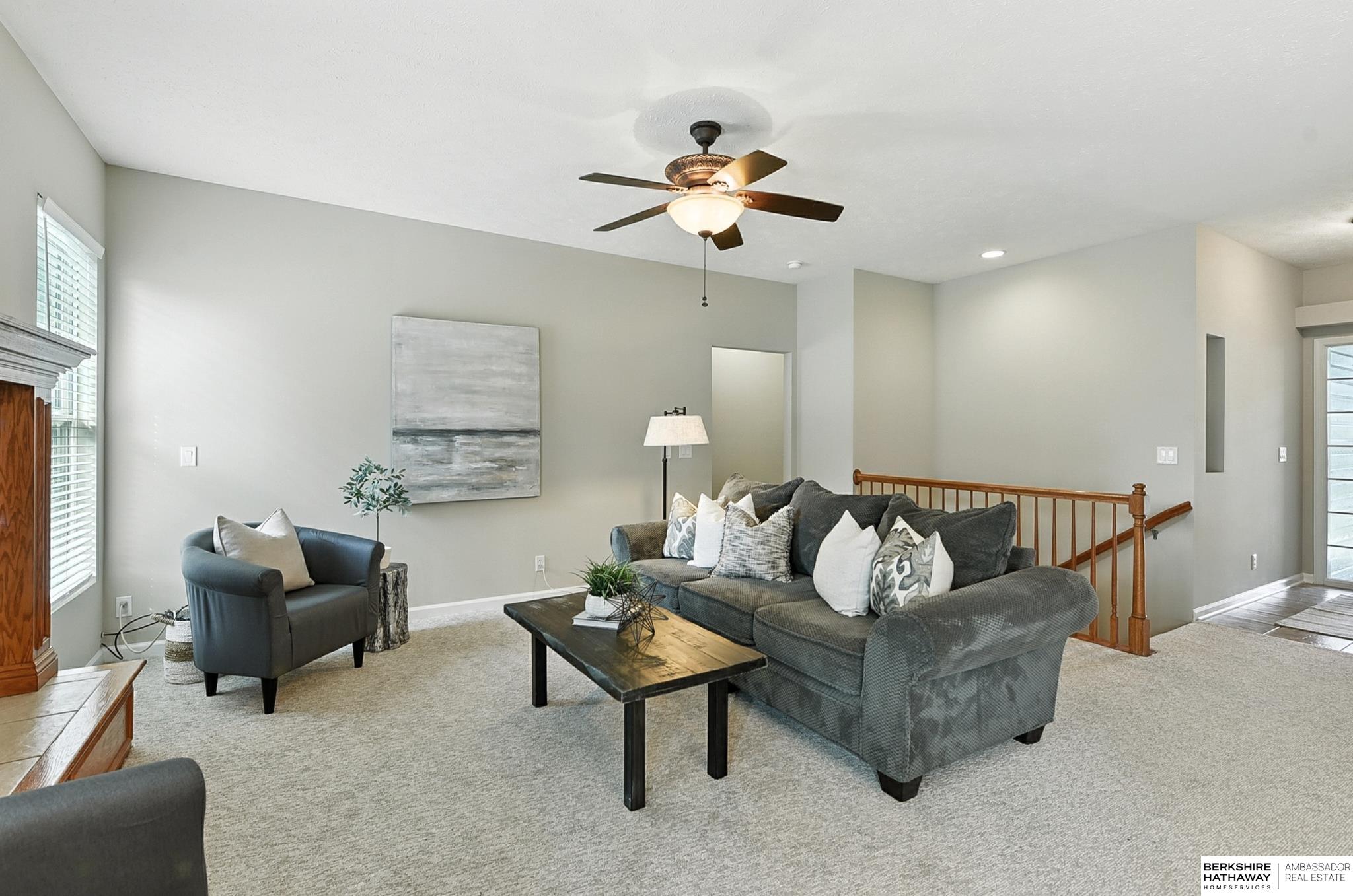 Omaha, Nebraska 68136, United States, 4 Bedrooms Bedrooms, ,3 BathroomsBathrooms,Residential,Pending,199051