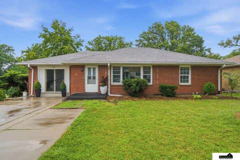 Photo of 5600 L Street, Lincoln, NE 68510 (MLS # 22621039)